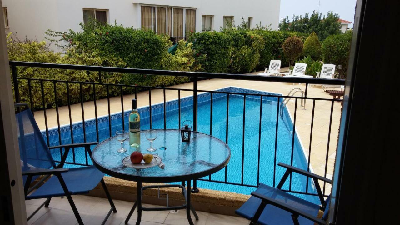 The Holiday Flat, Gateway To Desired Experiences Peyia Exterior photo